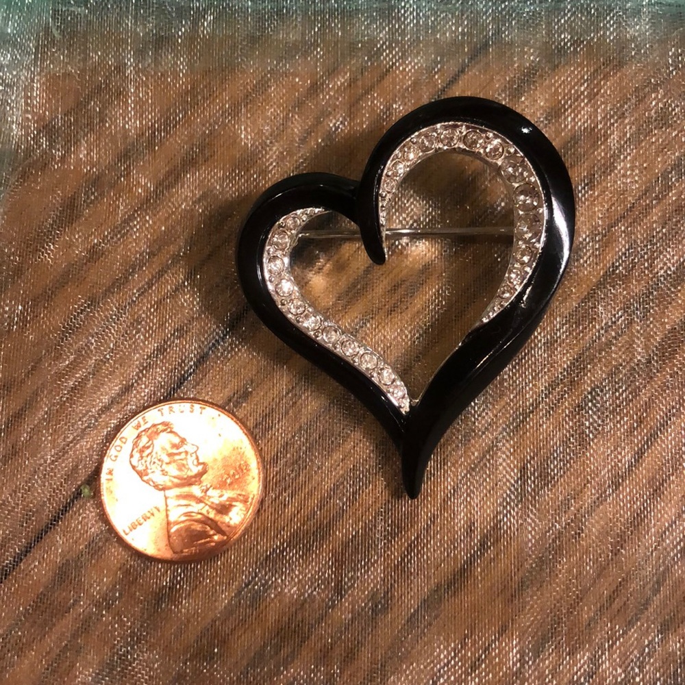 Vintage heart brooch